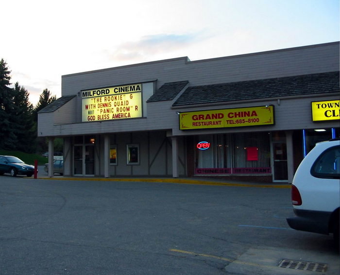 Milford Independent Cinema - Summer 2002 (newer photo)